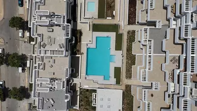 Middle Floor Apartment in Estepona