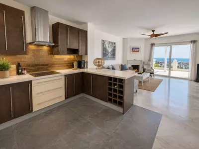 Middle Floor Apartment in Benahavís