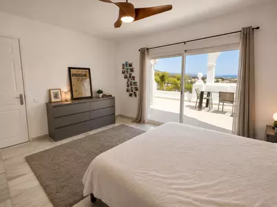 Middle Floor Apartment in Benahavís