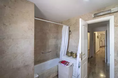 Middle Floor Apartment in Marbella