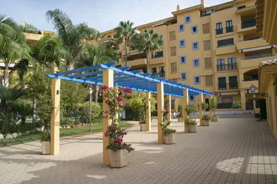 Middle Floor Apartment in Marbella