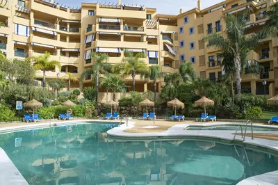 Middle Floor Apartment in Marbella
