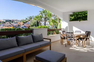 Middle Floor Apartment in Nueva Andalucía