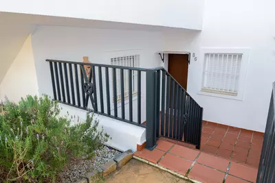 Middle Floor Apartment in Nueva Andalucía