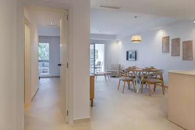 Middle Floor Apartment in Nueva Andalucía