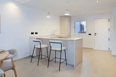 Middle Floor Apartment in Nueva Andalucía