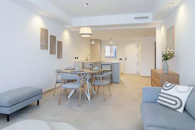 Middle Floor Apartment in Nueva Andalucía