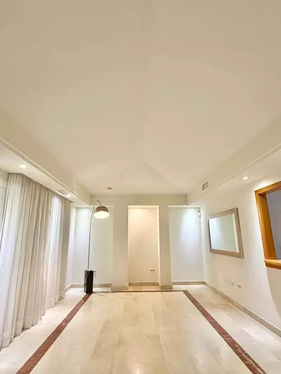 Top Floor Apartment in Puerto Banús
