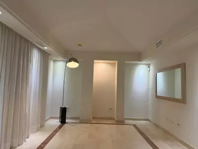 Top Floor Apartment in Puerto Banús