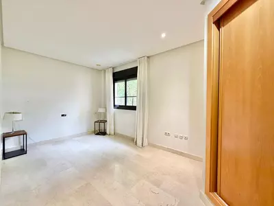 Top Floor Apartment in Puerto Banús