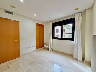 Top Floor Apartment in Puerto Banús
