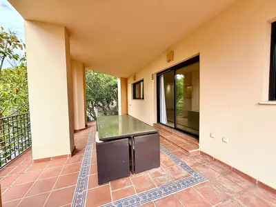 Top Floor Apartment in Puerto Banús