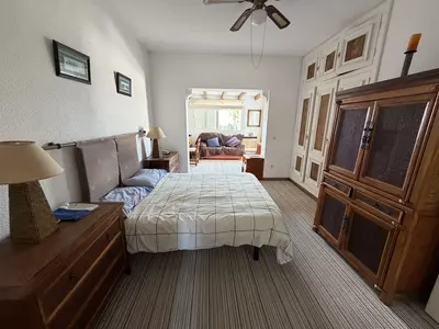 Townhouse in El Paraiso