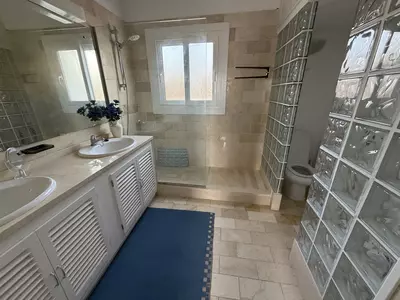 Townhouse in El Paraiso