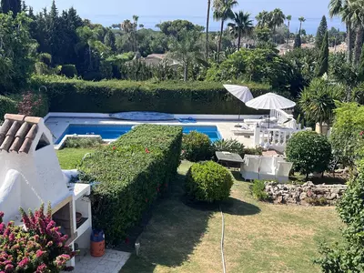 Townhouse in El Paraiso