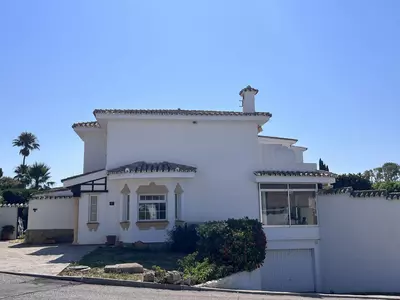 Townhouse in El Paraiso