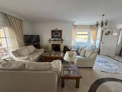 Townhouse in El Paraiso