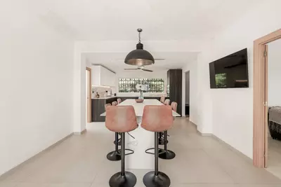 Detached Villa in El Paraiso