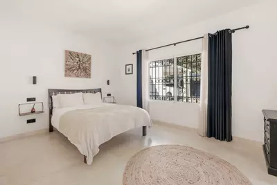 Detached Villa in El Paraiso