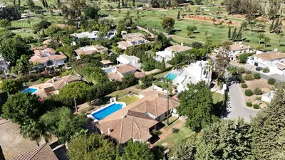 Detached Villa in El Paraiso