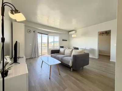 Middle Floor Apartment in Marbella