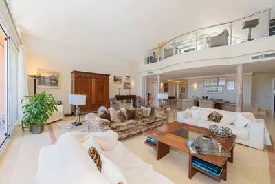 Penthouse Duplex in Nueva Andalucía