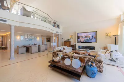 Penthouse Duplex in Nueva Andalucía