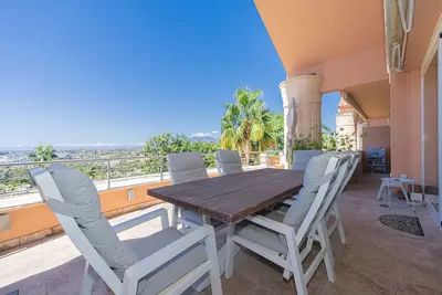 Penthouse Duplex in Nueva Andalucía