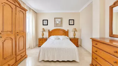 Middle Floor Apartment in Estepona
