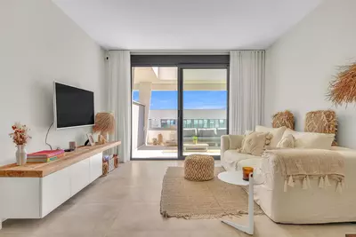 Top Floor Apartment in Estepona