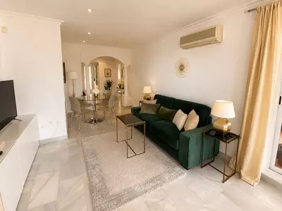 Middle Floor Apartment in Nueva Andalucía