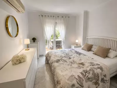 Middle Floor Apartment in Nueva Andalucía