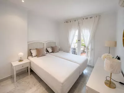 Middle Floor Apartment in Nueva Andalucía