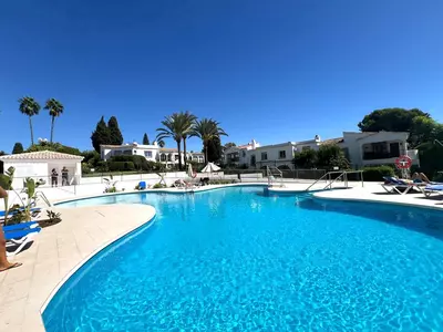 Top Floor Apartment in El Paraiso
