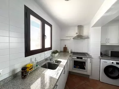 Top Floor Apartment in El Paraiso
