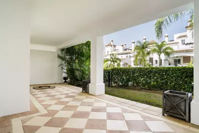 Ground Floor Apartment in Marbella