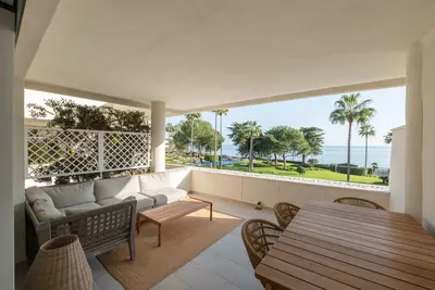 Middle Floor Apartment in Estepona