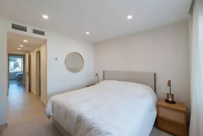 Middle Floor Apartment in Estepona