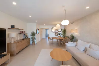Middle Floor Apartment in Estepona