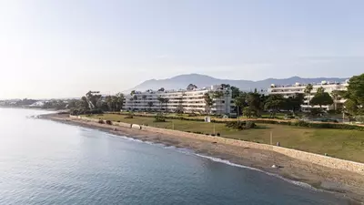 Middle Floor Apartment in Estepona