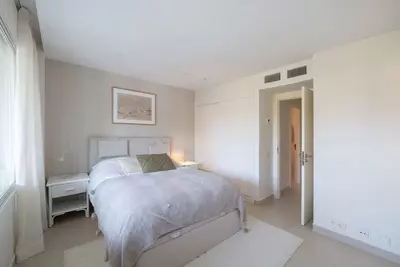 Middle Floor Apartment in Estepona