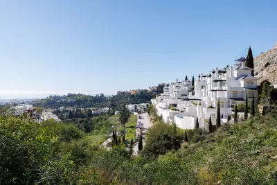 Middle Floor Apartment in Benahavís