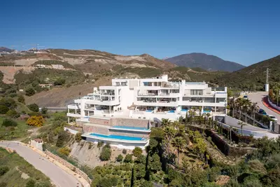 Penthouse Duplex in Nueva Andalucía