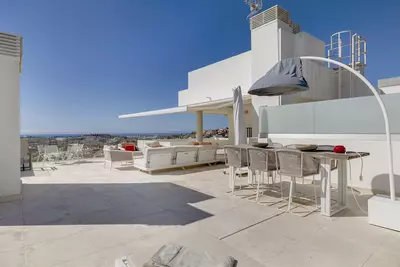 Penthouse Duplex in Nueva Andalucía
