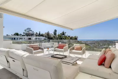 Penthouse Duplex in Nueva Andalucía