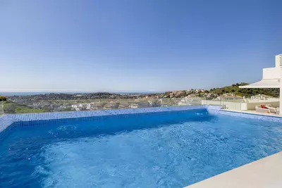 Penthouse Duplex in Nueva Andalucía