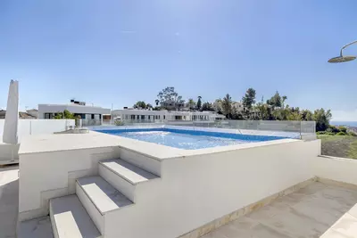 Penthouse Duplex in Nueva Andalucía