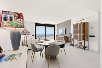 Middle Floor Apartment in Marbella
