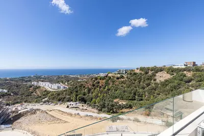 Middle Floor Apartment in Marbella