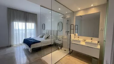 Middle Floor Apartment in El Paraiso
